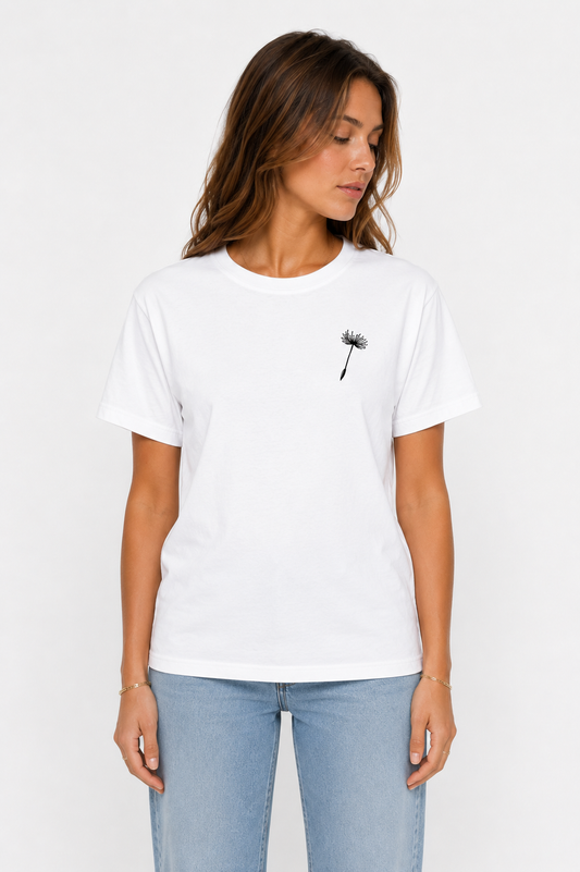 'Where the Wind Leads' Women Organic Boxy T-Shirt